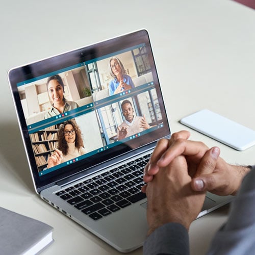 brands-meeting-for-retail-product